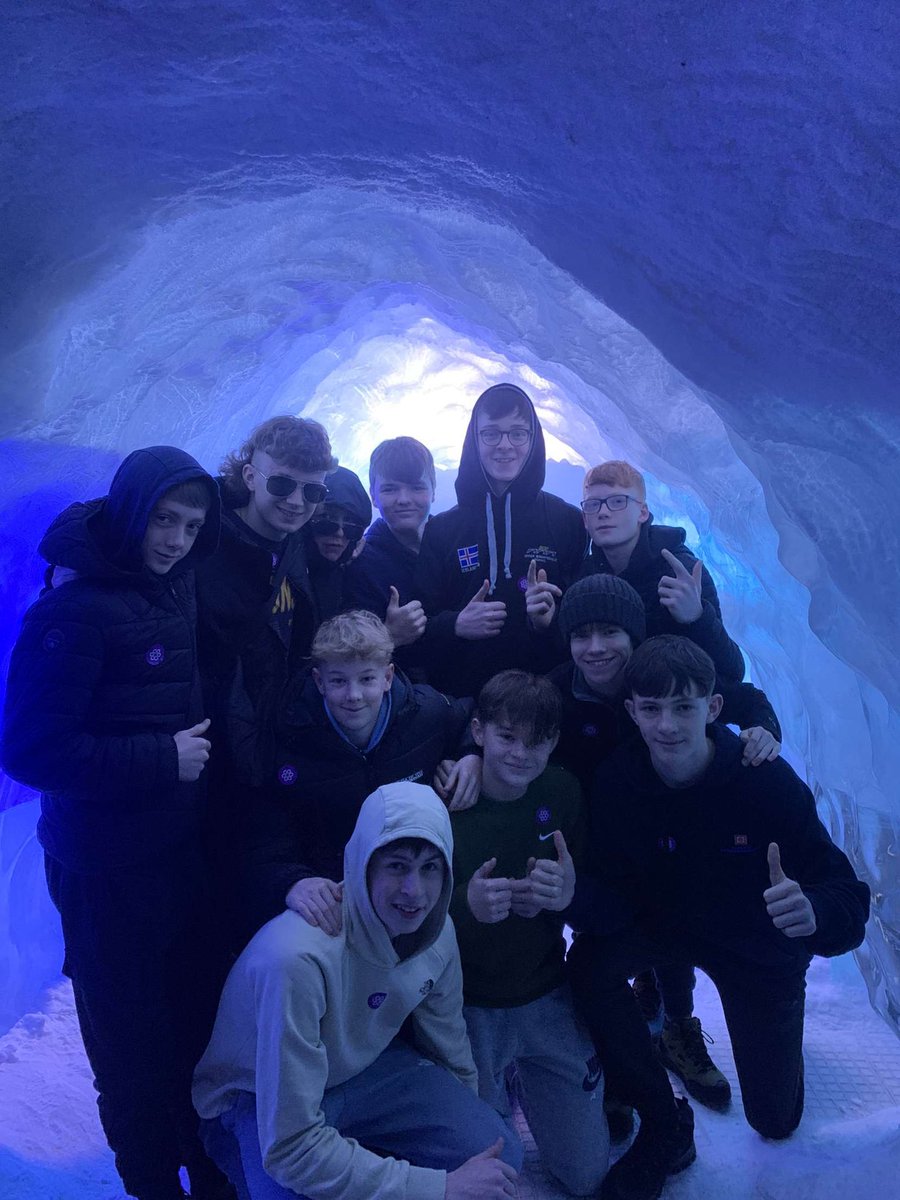 UWSGeography's tweet photo. Perlan Ice Caves https://t.co/QI66VwrVko