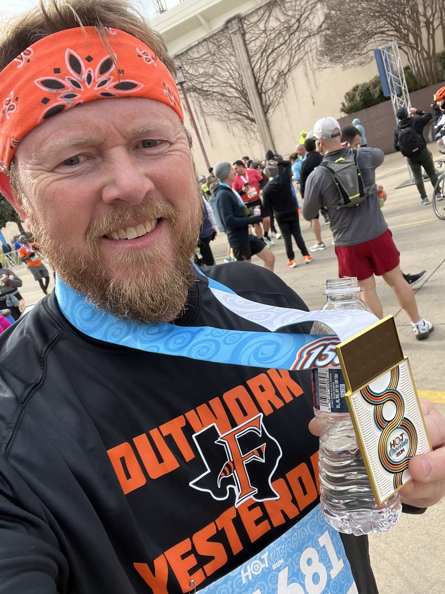 JacketNationFHS's tweet image. 👀 Coach Cottrell, High School assistant principal, representing Ferris, TX in a 15K. #Outworkyesterday
👊🏽 Unofficial time 1:20:50, 15k
🙏Thank you for all you do to support our kids at @Ferris_HS  Thank you for your leadership! @cottrellkyled @LeroyJoffre 
#bricktown 🧱