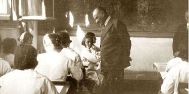 Her yerde söylüyorum cehaletle savaş, felaketle savaştan daha az önemli değildir. Zaten bu cehalet, bize bu felaketi getiren asli unsurdur. #uzaktan