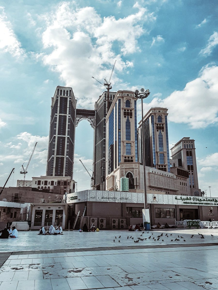 MAKPHOTOGRAPHY2's tweet photo. Construction building at Makkah 
.
.
#SamsungA50 
.
.
#nature #naturelover #naturephotography #travel #travellingphotography #travelblogger #blogger #street #streetphotography #streetlights #birds #PEOPLE #PERFORMUMRAH #CLODS #sun #sky #buildings #construction #art #design https://t.co/Lk9vXVJitW