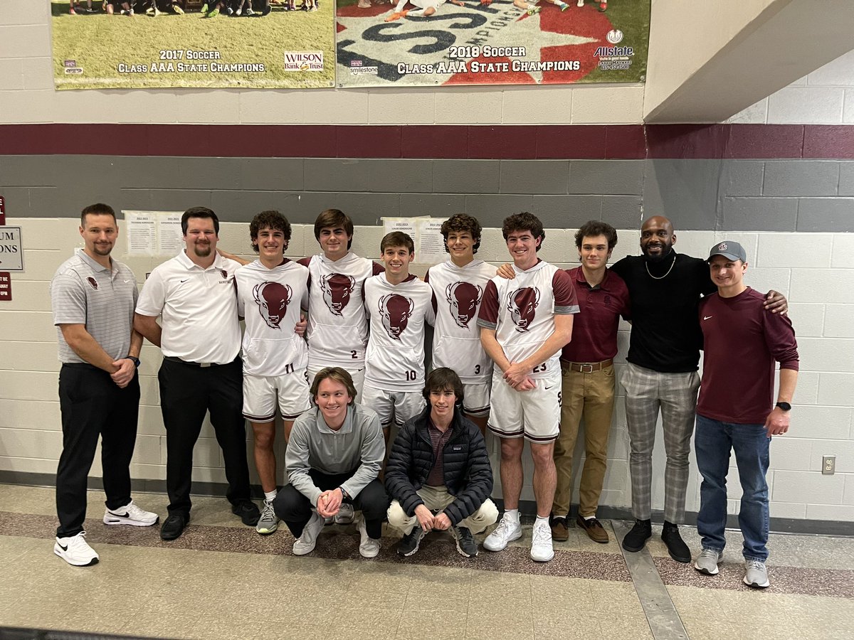 Senior Night vs Hendersonville. Our senior players &amp; managers mean so much to our program/school! Thank you guys for establishing &amp; maintaining great culture in our program. Also great regular season finish at 21-6 &amp; finishing 1st in the district (9-1)! Post-season next! #GoBison