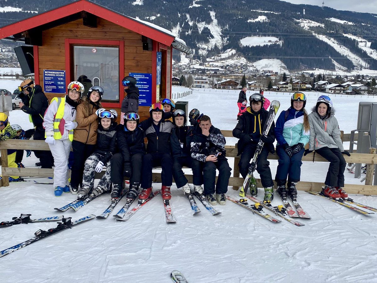 HodgsonAcademy's tweet photo. A few from the afternoon. Good progress made and perfect ski conditions. Students have been amazing! #HodgsonSkiTrip2023 https://t.co/GCGMsIkNFa