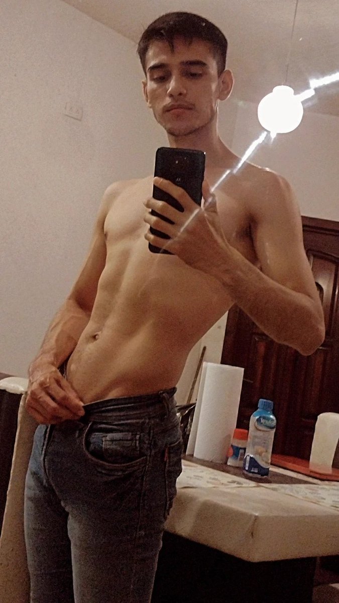 William_JMX's tweet photo. 👽 https://t.co/vUlBvqQer2