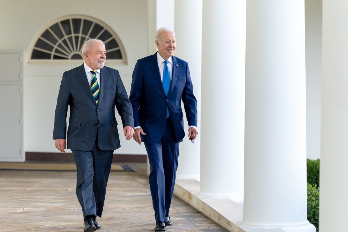 WhiteHouse46's tweet photo. What a week.

President Biden delivered his second State of the Union Address, traveled to Wisconsin and Florida, and met with a bipartisan group of governors and President Lula da Silva. https://t.co/fkNXYDMnq0