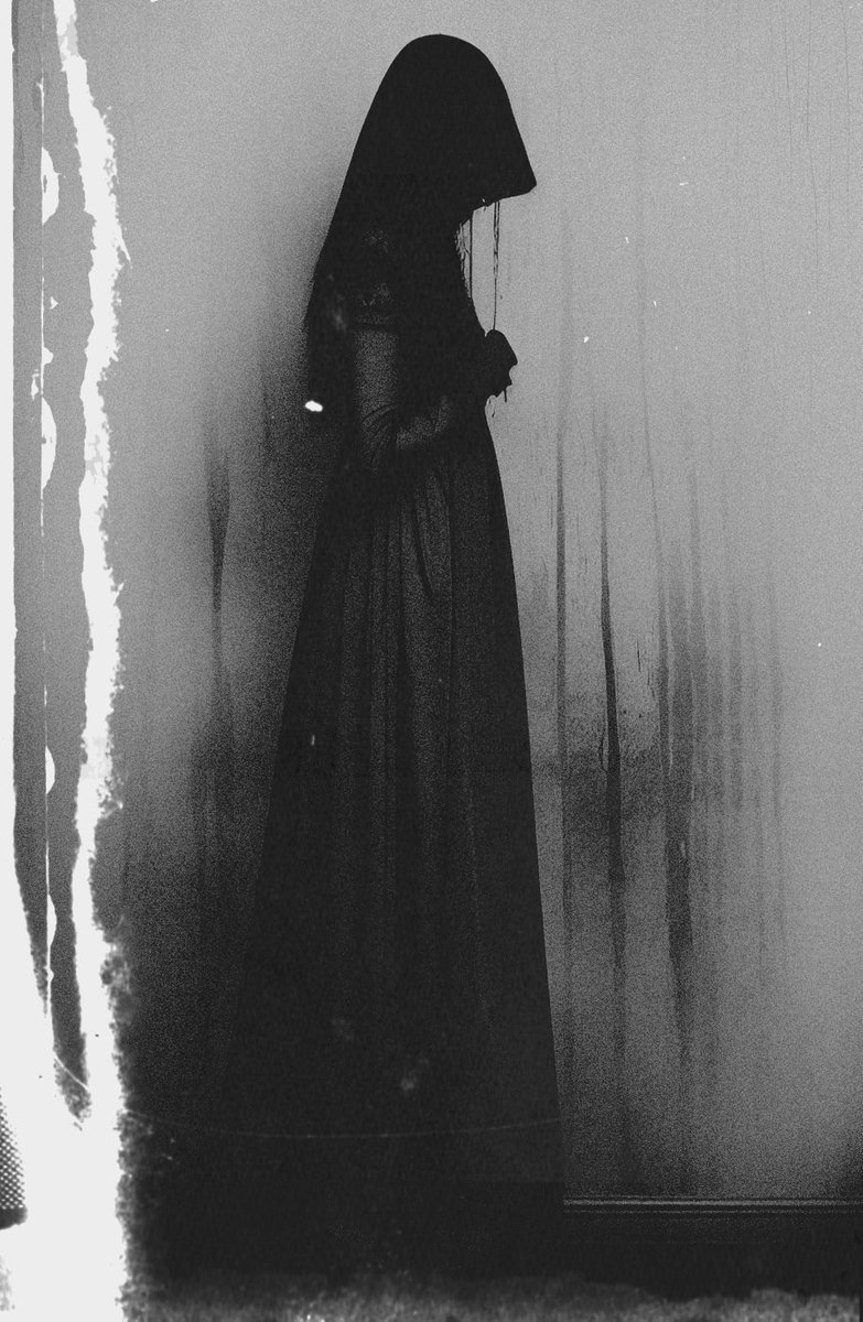 lilyshahin_'s tweet image. The Walking Dead #147
And we are still wandering between life and death....

1 edition - 10 $xtz

link below 👇🏼