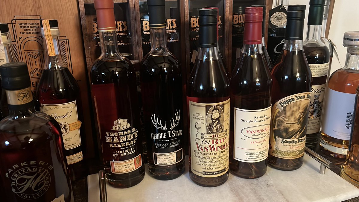 Rae of Sunshine 🥃 tweet media