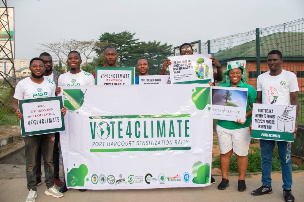 About today...  Its good to do the right thing. Vote for climate leaders and vote for climate... #vote4climate #voteforclimate #climatechange 
Together let us build better environment for ourselves ...