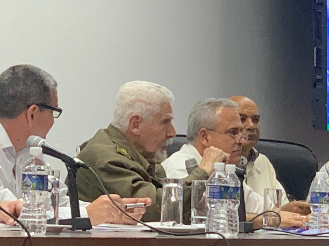 Sesionó hoy el Balance de Trabajo de #IndustriasCuba de <a href="/geiq_oc/">Grupo Empresarial de la Industria Química</a>, con la certera participación de <a href="/ValdesMenendez/">Ramiro Valdés Menéndez</a>  y directivos lo que permitió la valoración de las proyecciones de trabajo para el año 2023. #MejorEsPosible #JuntarYVencer <a href="/MindusIndustria/">Ministerio de Industrias de Cuba</a>