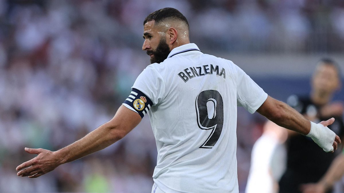 Sırada @Benzema var. Karim Benzema'nın maçta giyip imzaladığı formasını açık artırmayla satıyoruz! Satıştan elde edilecek gelir deprem bölgesinde kullanılmak üzere @ahbap 'a bağışlanacaktır. @hakanc10’a çok teşekkürler.