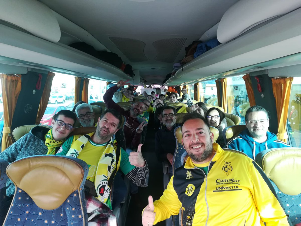 JaenFS's tweet photo. 💛 ¡𝐆𝐀𝐍𝐀𝐒 𝐃𝐄 𝐉𝐏𝐈!

🚌 Camino de Granada la Marea Amarilla desplazada en los buses gratuitos fletados por @dipujaen y @AytoJaen 

🏟️ La llegada aproximada del equipo al Palacio de Deportes será a las 19:50

#SomosJaén💛 https://t.co/JVj9ebxj1q