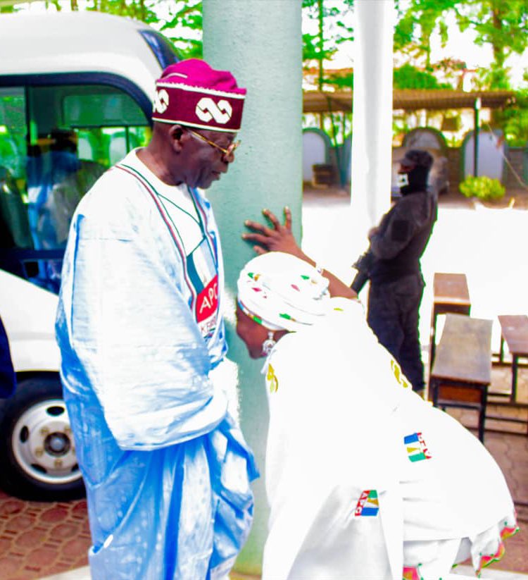 DrZSB's tweet image. Awa lokan! #TinubuInKebbi