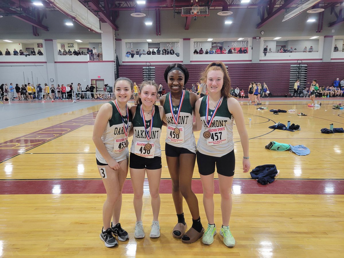 OakDufour's tweet photo. Girls 4X220y Relay comes in 6th! 2:01.90 Maisie, Dani, Madi, Lindsay, District E Div. 1 Meet @ORHSAthletics @OakmontRegional https://t.co/lbZzdfswUC