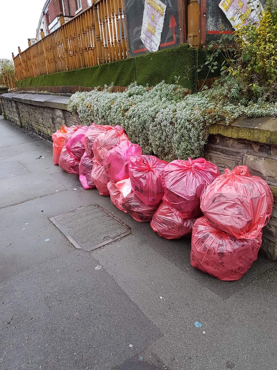 BlackburnTidy's tweet image. 179 bags collected last week by our amazing #volunteers giving up time to help #nature and stop the #brokenwindoweffect.