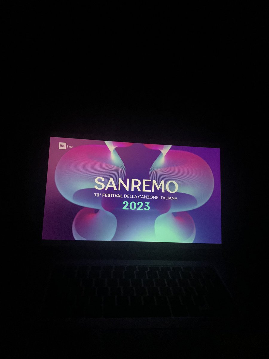 aishtaeiru's tweet photo. Forza Marco ✨ #Sanremo2023 https://t.co/LAooL0iFDQ