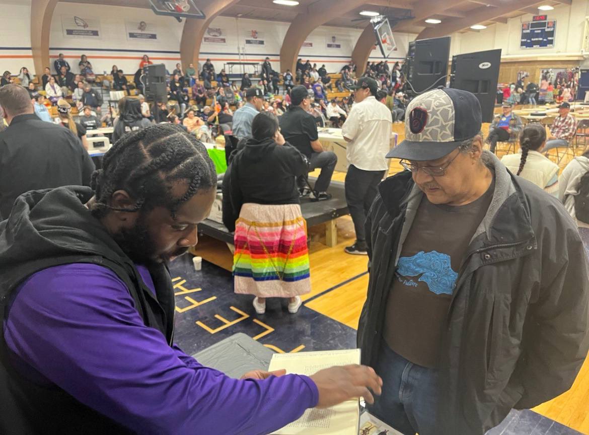 Iuic_wisconsin's tweet image. Waking up the so called Native Indians, who are really the tribe of Gad. Biblical Israelites &amp;amp; showing them their true history according to the Bible. 

#IUIC #Chicago #NativeIndians #Gad #Israelites #PowWowEvent #TwelveTribesWorldWide