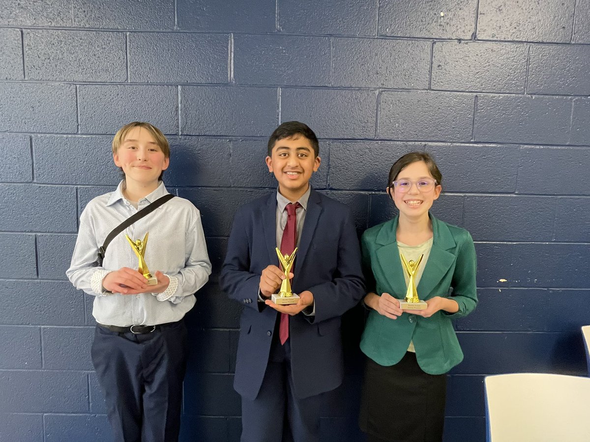 A great day for our MS Speech and Debate team! #ReverePride @RMSPRIDE @coach_hanna_ #TalkingMinutemen