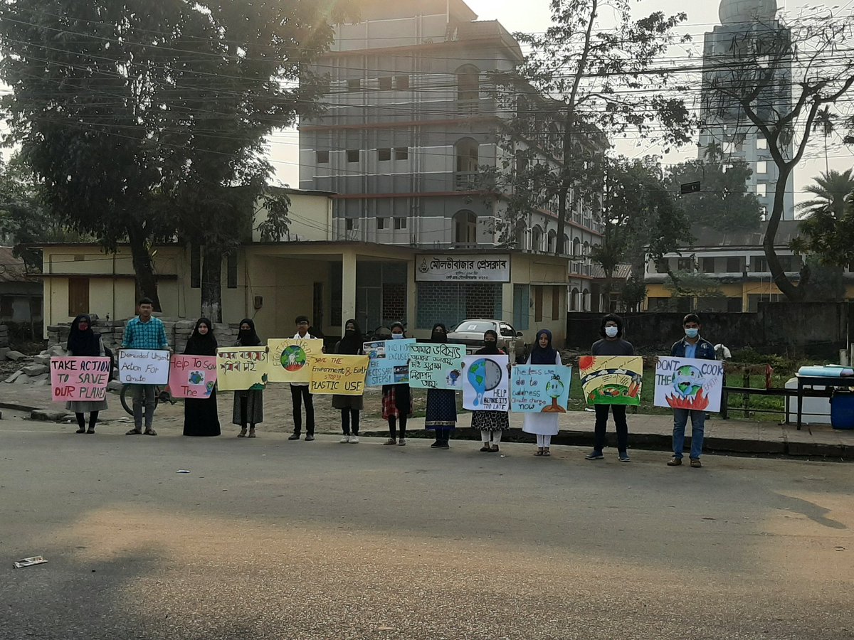Dipro_Dhar's tweet photo. 🚨 Next Global Climate Strike Calling!!!!!
0️⃣3️⃣.0️⃣3️⃣.2️⃣0️⃣2️⃣3️⃣
#ClimateStrike
📍Moulvibazar,🇧🇩
❌Stop Finance in Fossil fuel
#stopfosilfuel
#TomorrowIsTooLate
#YouthNet
@YouthNet4CC @SohanBMYP
@GretaThunberg @SaleemulHuq2 @FFF_Bangladesh @Fridays4future https://t.co/IUwrrz2XX9