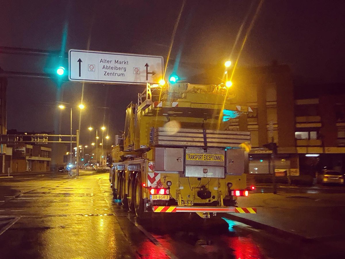 BelgoPilotsBE's tweet photo. The work goes on... ✌🏻
🇳🇱🇧🇪🇱🇺🇫🇷🇩🇪
#uitzonderlijkvervoer #uitzonderlijktransport #convoiexceptionnel #transportexceptionnel #exceptionaltransport #abnormalload #schwertransport #bredlast #langlast
✉️ pilots@belgopilots.be
🌐 https://t.co/xTDY7FIZud https://t.co/HI5G2e9GWY