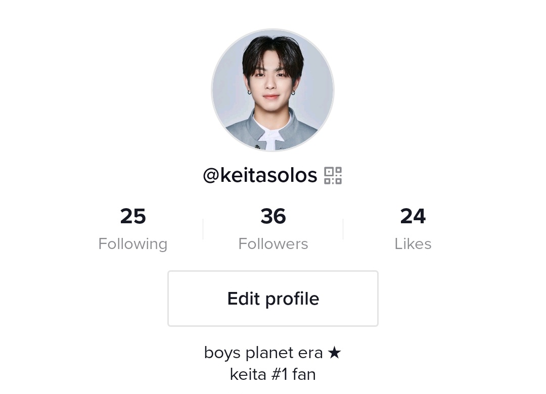 #shamelesspromotion but follow me on tiktok 🤭