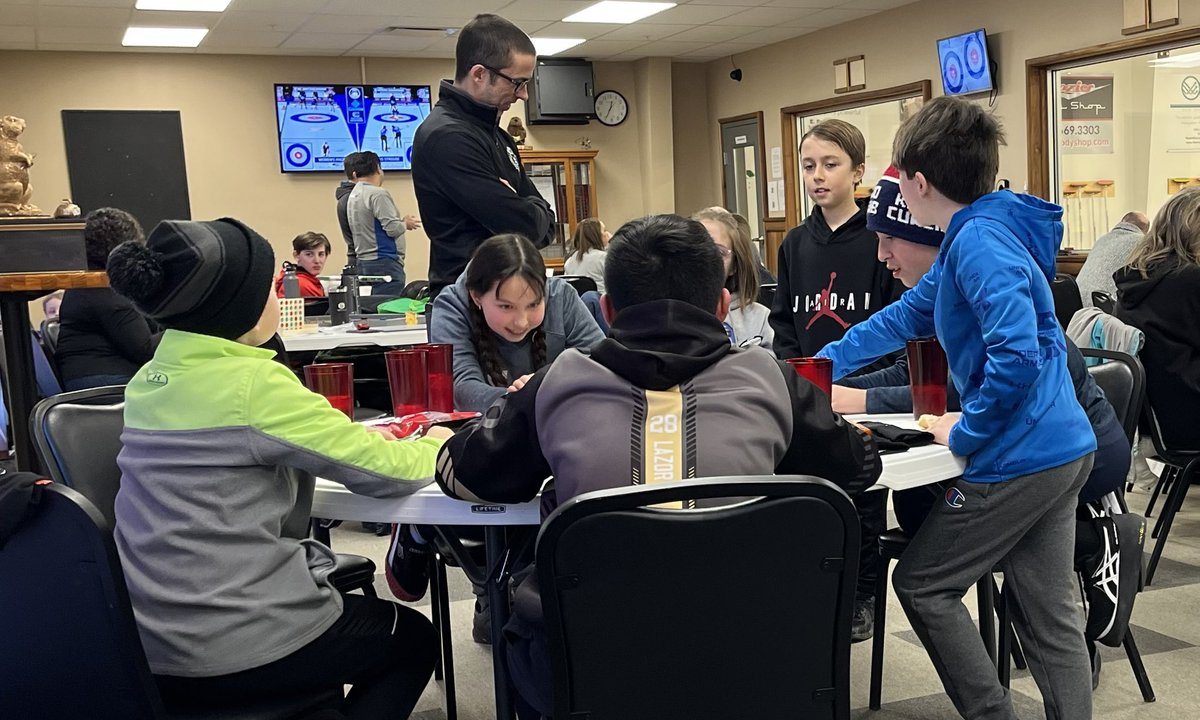KalamazooCurlingClub (@curlthezoo) on Twitter photo Many, many thanks to <a href="/BGCurling/">BG Curling Club</a> for herding a gaggle junior curlers from around the GLCA today. Lots of fun was had both on and off the ice! Many, many thanks to <a href="/BGCurling/">BG Curling Club</a> for herding a gaggle junior curlers from around the GLCA today. Lots of fun was had both on and off the ice!