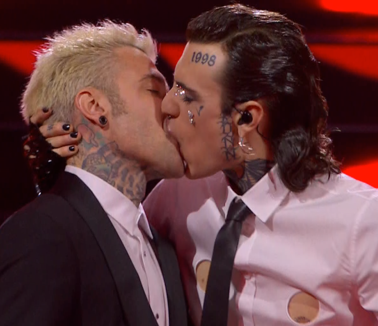trash_italiano's tweet photo. #SANREMO2023 https://t.co/OkAuxlencs