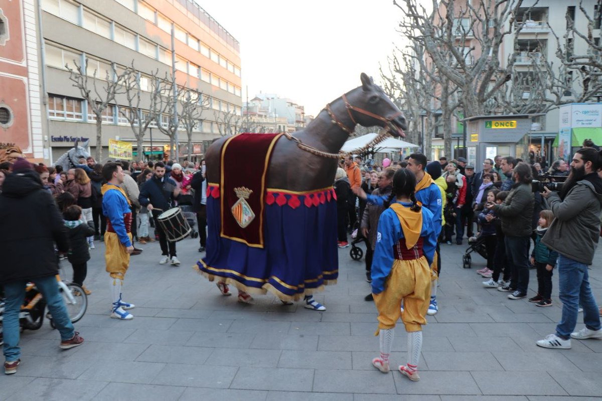 Per molts anys #mulassamataro

📷 <a href="/lluisrugama/">Lluís Rugama Espasa</a> 

#cultura #culturapopular #tradicions  #bestiari #aniversari #mataró #tastdecultura #mataroensmou