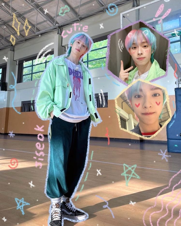 cicidollie's tweet photo. things like time and emotions 
all have different colours 🌈 https://t.co/NSAR6PjoaM