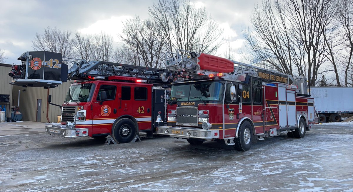 AndrewLMitton's tweet photo. Had a great day staffing @NewMinasFire #Ladder42 & teamed up with the crew on @Windsorfirens #Quint4 at @HantsportFire06 to train some @KCFFA FF1 recruits. Todays class consisted of ladder deployment and aerial operations. @rosenbauerus @EONE_FireTrucks https://t.co/0OmbwFf5la