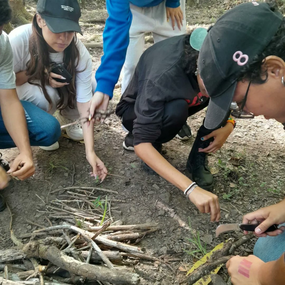 sanjosefusave's tweet photo. Colaboradores  de #fusave dictaron el  Taller  Rescate y Supervivencia 1 a  interesados  en las instalaciones del Parque Nacional Camino  de  Cruces en ciudad  de Panama. #Rescates #fusave #supervivencia https://t.co/RSpGorDeoA