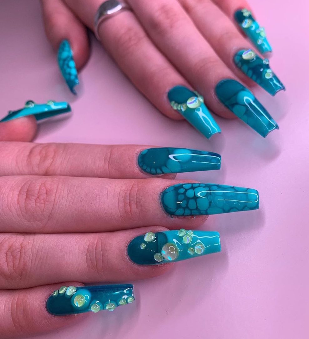 Valentines day treats don’t always have to be red😏

These will be great for slaping you around

Findom | Femdom | Cashgoddess | finsub | paypig | whalesub | humanatm