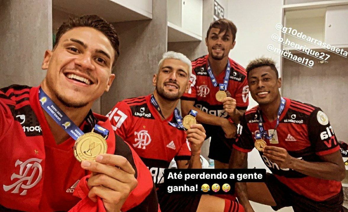 filipinholuis_'s tweet photo. o flamengo hoje em terceiro lugar assim: https://t.co/F2aCEewUTX