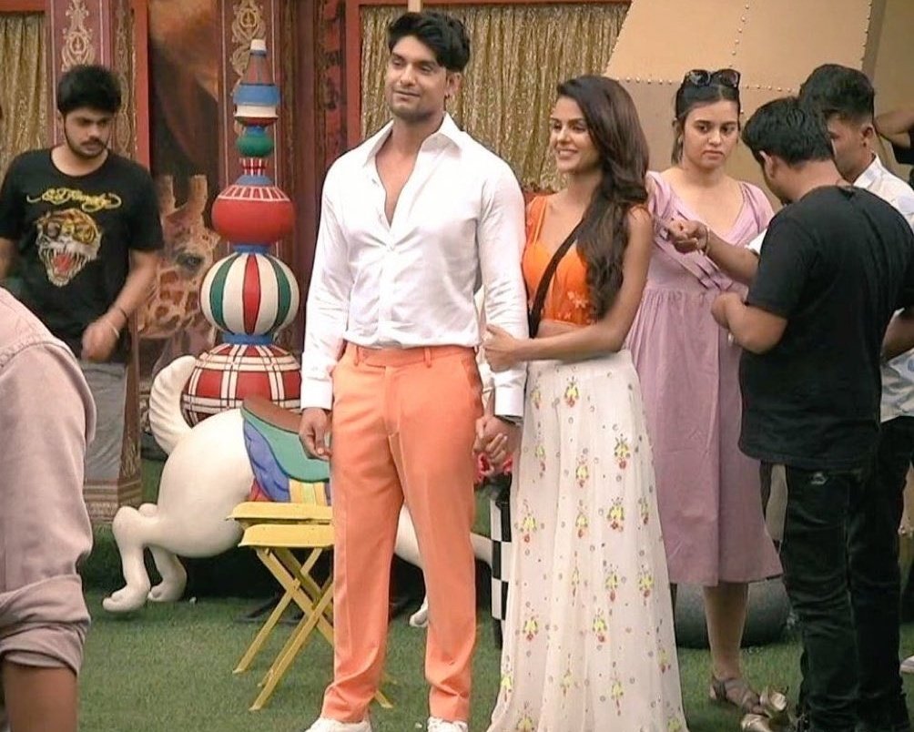 TheKhabriTweets's tweet photo. #Priyankit back together in #BiggBoss16 
#PriyankaChaharChoudhary #AnkitGupta
Retweet if excited for their performance https://t.co/I1SIbRmvsL