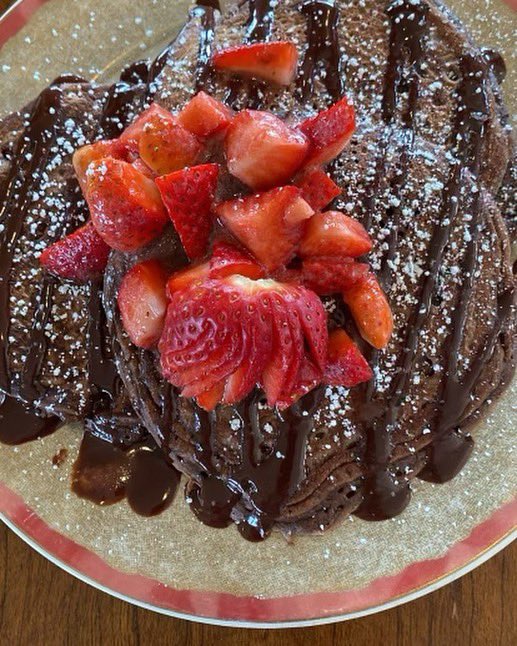 OriginalNFV's tweet photo. RP: #PetitSoleil #Napa
·
This weekend we will be serving chocolate #pancakes, topped with a strawberry compote. Can’t wait to see you all there.
#breakfast #napaeats #napavalleylife #petitsoleil #brunch #naparestaurants https://t.co/Q5ZfvM52DL
