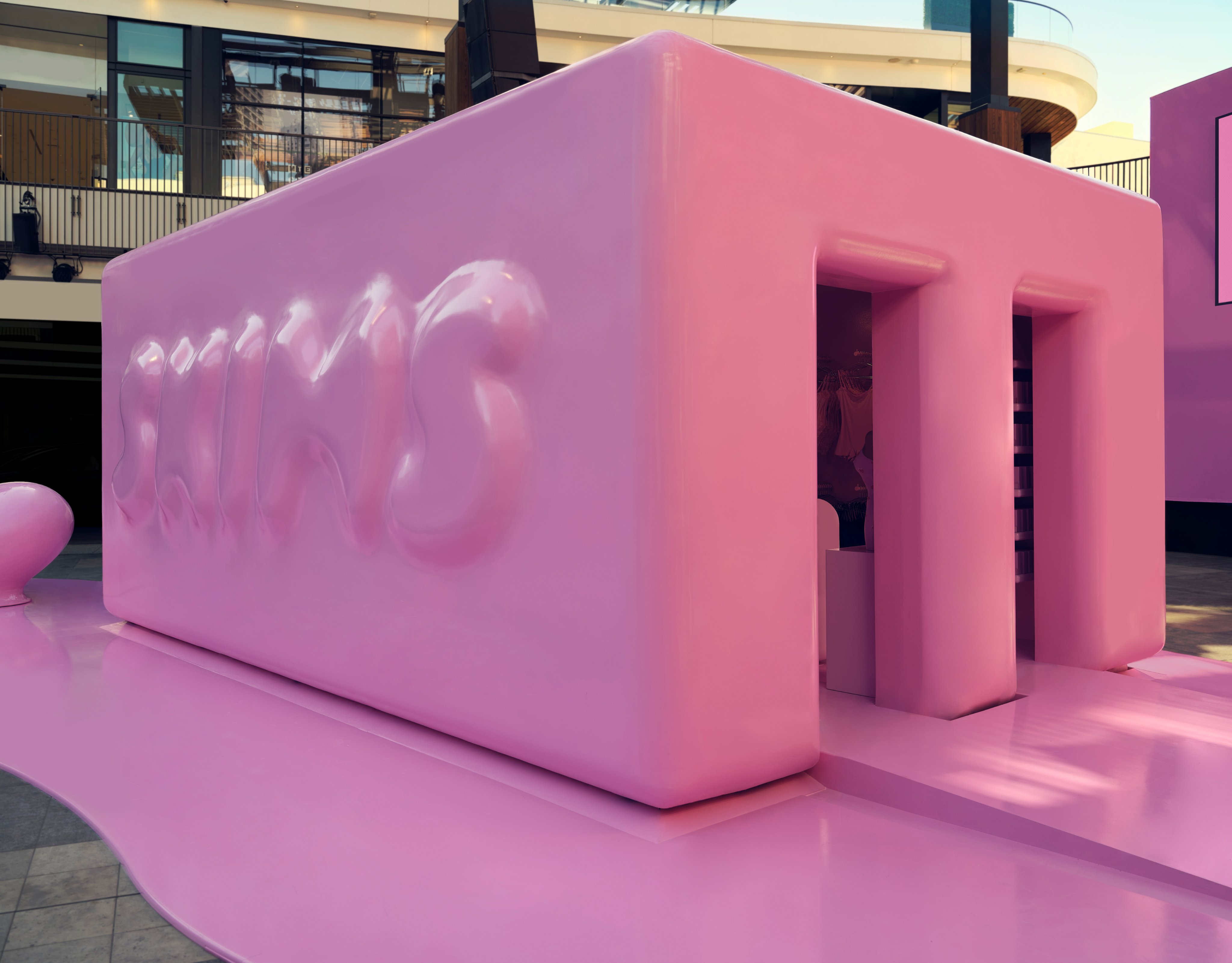 Skims Pop Up Valentine Edition lands in Los Angeles – WindowsWear