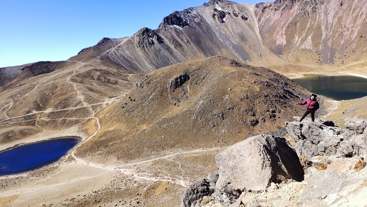 DraMelito's tweet photo. #NevadoDeToluca
Fué una experiencia increíble... Hasta darme cuenta que no cuentan con lo mínimo para otorgar primero auxilios. Cómo personal de Salud: ver morir a una persona porque ahí no hay absolutamente nada para prestar los primeros auxilios https://t.co/Y3M7JgoWL4