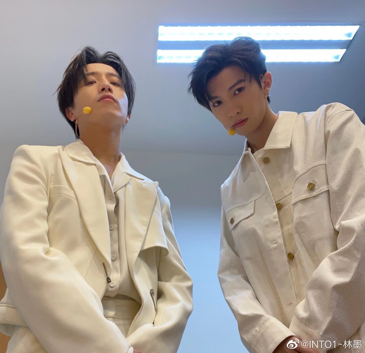 LinmoThailand's tweet photo. ©️LinMo Weibo Update!💛

สุขสันต์วันเกิด Bolaosi กับอายุท���่เพิ่มขึ้น🎂 ขอให้หลังจากนี้พี่มีความสุขทุกๆ วันนะครับ~

🔗 https://t.co/dyN06aKXjq

#หลินโม่ #林墨 #LINMO #INTO1Linmo #INTO1 https://t.co/UJ7mhyI1Xb