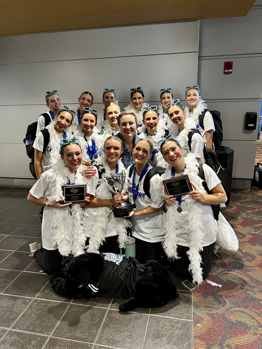 So proud of the hard work of these ladies!  <a href="/SMHS_Dance/">Starr’s Mill High School Dance Team</a> #Statechampions