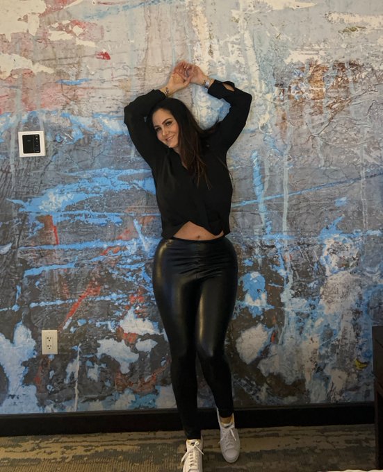 I hate it when my blacks don&rsquo;t match 😝   #happySaturday https://t.co/LwTO1ECbWp<a href="/tag/happysaturday"class="tags">#happySaturday</a>