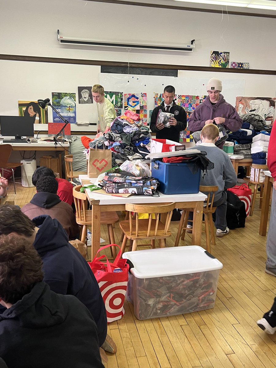 Regis_Service's tweet photo. Packing day for the Jamaica trip to @MustardSeedComm! @RegisHighSchool https://t.co/xdN9lyXyXx