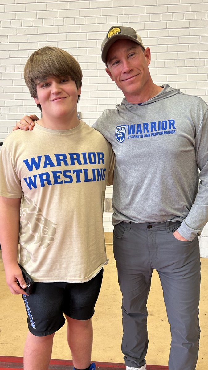 Love watching out multi-sport guys wrestle on a Saturday!
<a href="/EthertonEli/">Eli Etherton</a> 
<a href="/CAK_CoachK/">Bart Kareken</a> 
@FootballCak