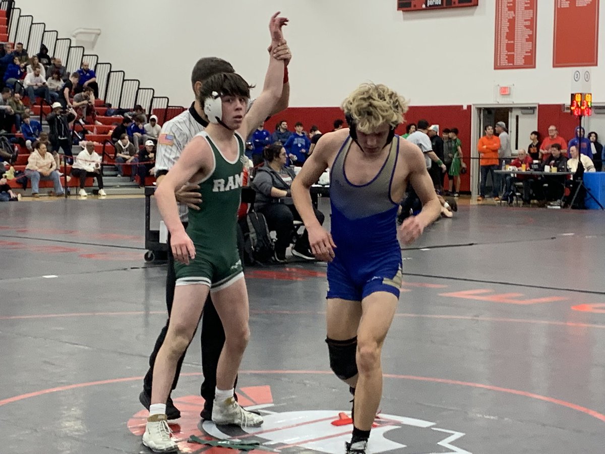 Grayslake Central Wrestling tweet media