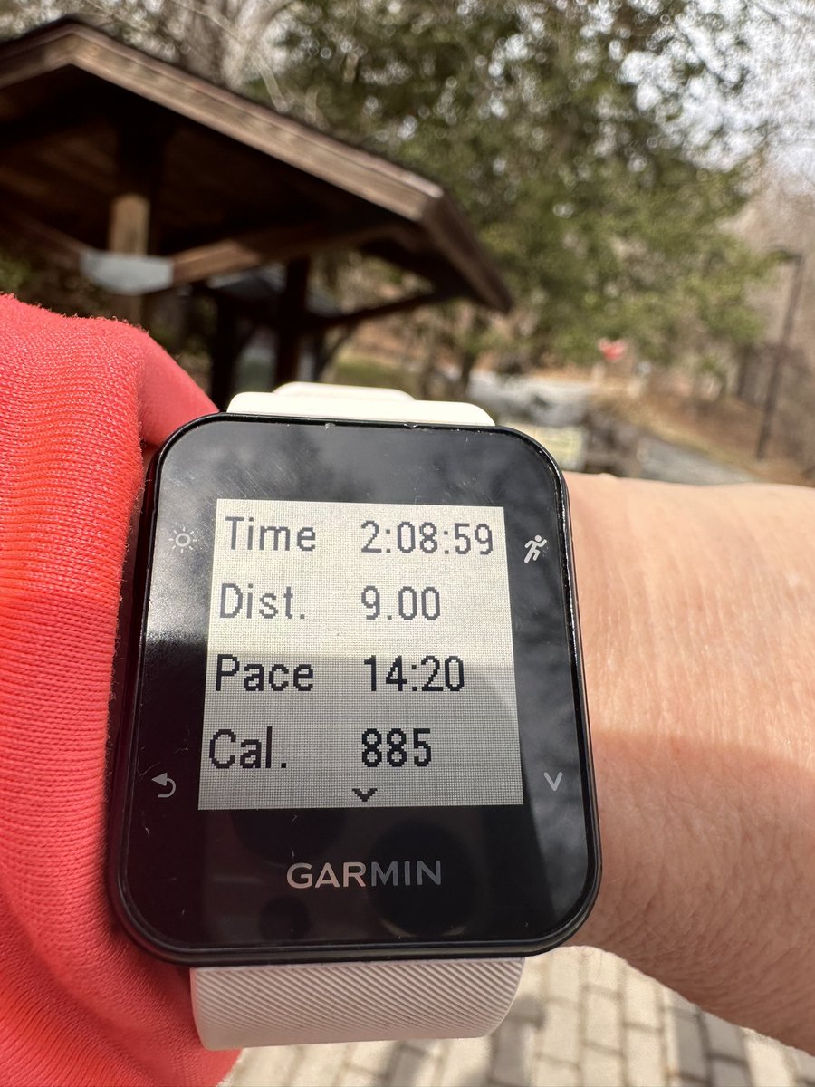 ckovash's tweet photo. That’s a wrap. 9 miles today. Half marathon in 3 weeks. #WhiteSoxRunClub #RunAVL https://t.co/gJL4IwLwvu