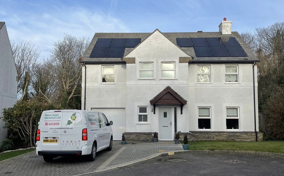 LtdManx's tweet photo. Lots of #ASHP #TeslaPowerwall #solar projects recently completed by our #manxsolar team! 👏

Really fantastic to see the demand for Renewable Energy Technologies here on the Isle of Man 🇮🇲 continuing to grow year-on-year. https://t.co/AMvAZqgKPb
