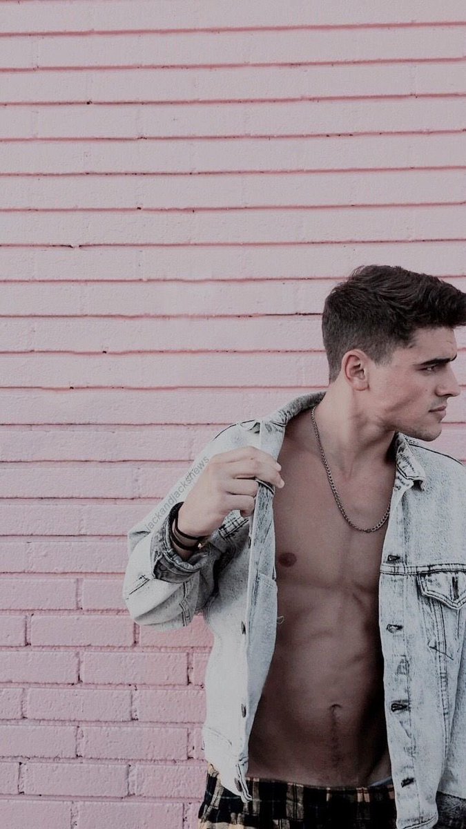 Sw_kdng's tweet photo. I want to be your temptation
 #unholynight https://t.co/mGD4GAdscg