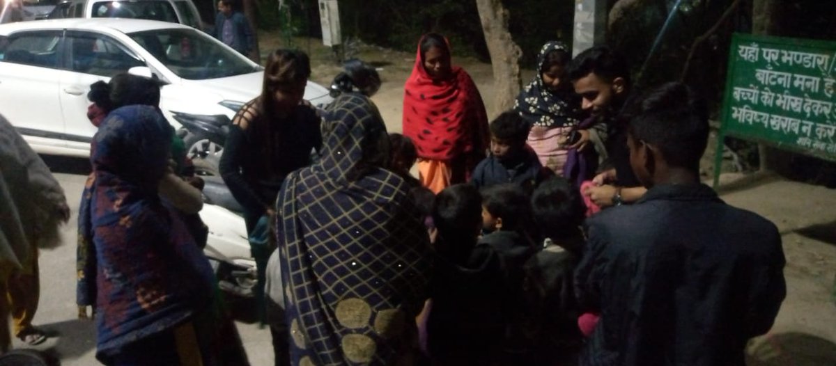 SaviourFoundat5's tweet photo. Saviour Foundation is celebrating Cloth Week. Organize cloth distribution camps in slums, orphanages and old age houses. https://t.co/6cPj0Qo0m5
#donatenow #clothes #Saviour #distribution #slums #donate #delhi #helppoor #80G #support #simle😊 #humanity #camp #volunteering #NGO https://t.co/iuXtf5ab7R