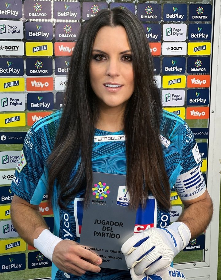 robinperez_'s tweet photo. 🧵Abro HILO de cuantos tragos me tengo que tomar en carnavales para darle un beso a los jugadores de @JuniorClubSA version mujer 

Empezamos 👇

Sebastiana Viera

6. Nada mal https://t.co/om9P9zkY2k