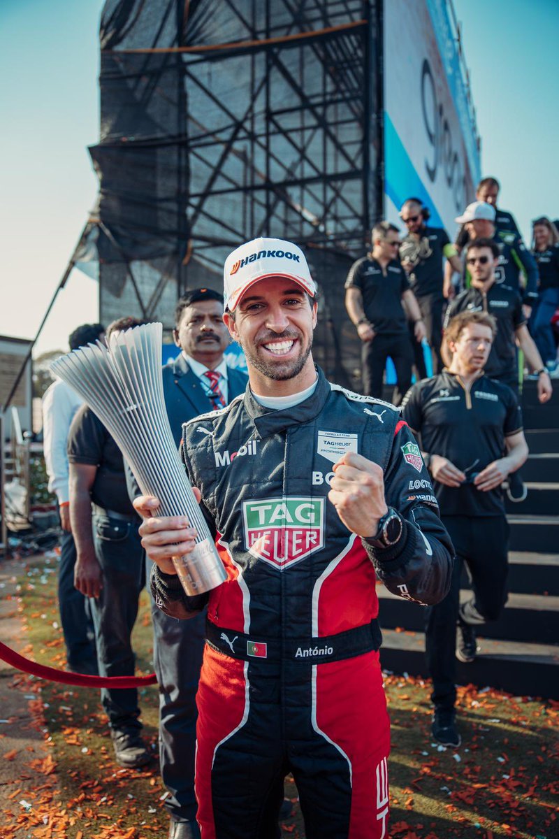 F1nishLine_'s tweet photo. 🥉| @afelixdacosta termina no terceiro lugar do GP da Índia 🇮🇳 @gr

Na sua 100ª corrida de #FormulaE , nada melhor que um pódio para celebrar

#F1naSPORTTV #FormulaE2023 #FormulaErace #FormulaERacing #HyderabadEPrix https://t.co/qozWs6wExr