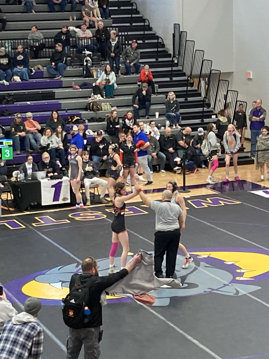 OG_Activities's tweet image. Lauren Phillips advances to the district finals and is heading to state! Congrats Lauren on another first for OGHS!

#GoPanthers 
#StateBound