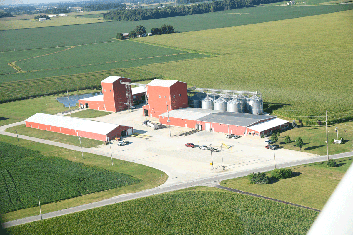 BurtchSeed's tweet photo. We're proud to be one of the most advanced soybean and wheat screening plants in the country and one of the leading agricultural counties in the United States.

We offer knowledgeable staff, outstanding service and competitive pricing.

Learn more at https://t.co/U3G4eIzhs9. https://t.co/GNkGR1wVaN