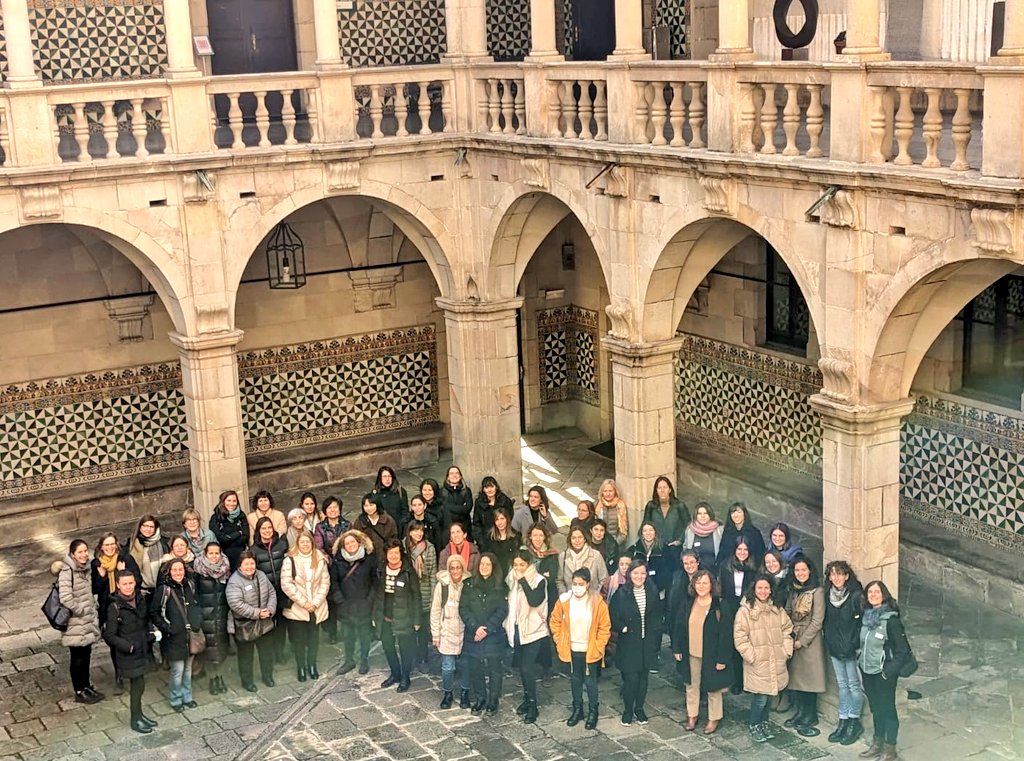 Feliz #DiaDeLaMujerYLaNinaEnLaCiencia Què mejor manera de celebrar este día que con el III congrés AMIT-CAT en nanociència i nanotecnologia #donesnano2023 @amit_cat @icmabCSIC @11defebreroES. Fue el 8/02 en @iec. Aún resuena! 80 inscritas y 30 charlas 🔝♀️,🔬👩🏻‍🔬. Awesome!